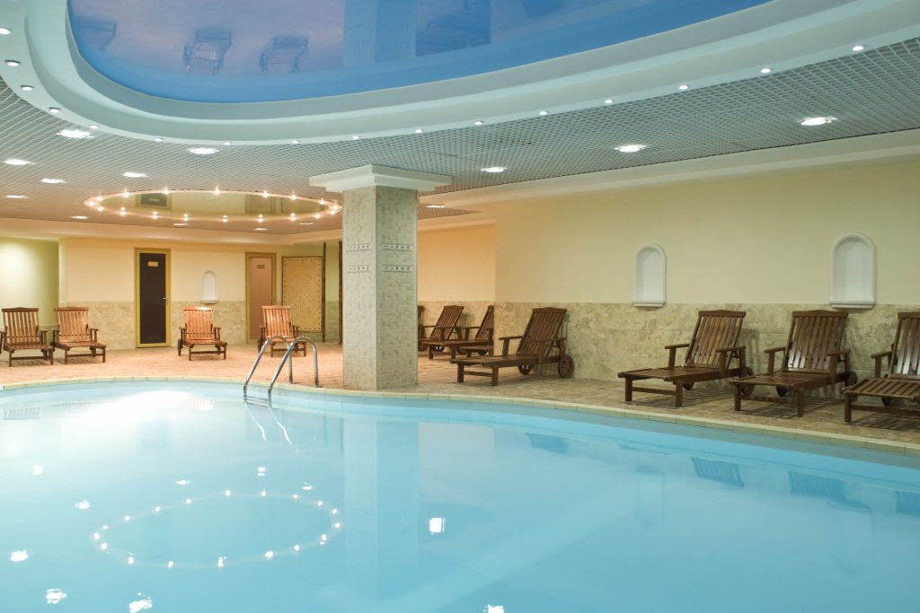 Hotel With Personal Jacuzzi Near Me