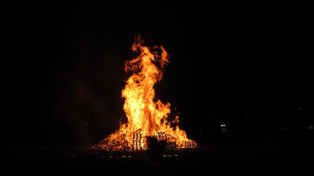 Rye Fawkes 2012 bonfire