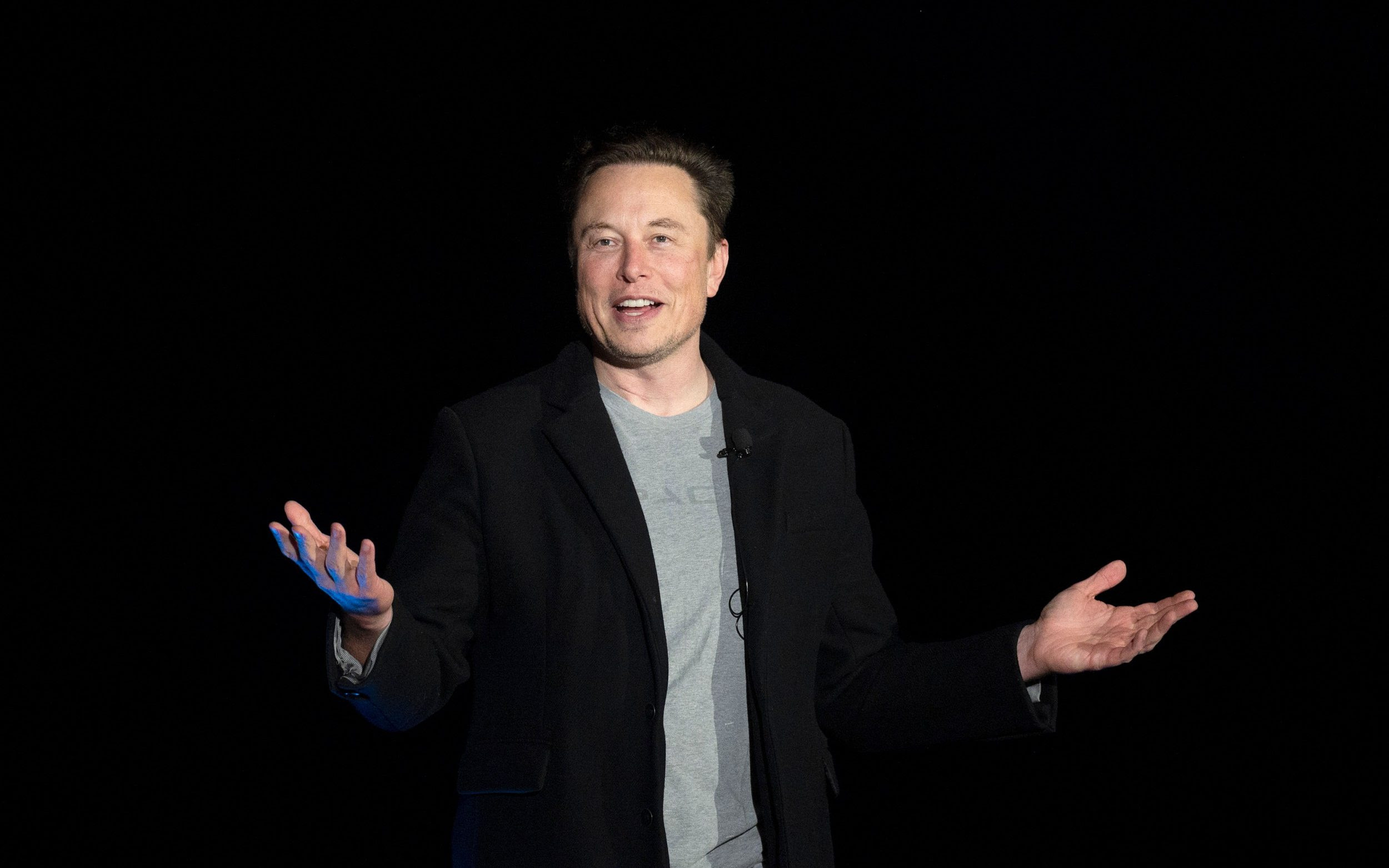 Elon Musk vows to unblock thousands of banned Twitter accounts