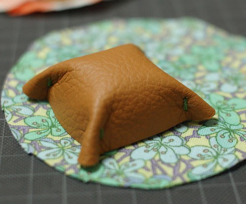 How to make a leather bottom pincushion 12