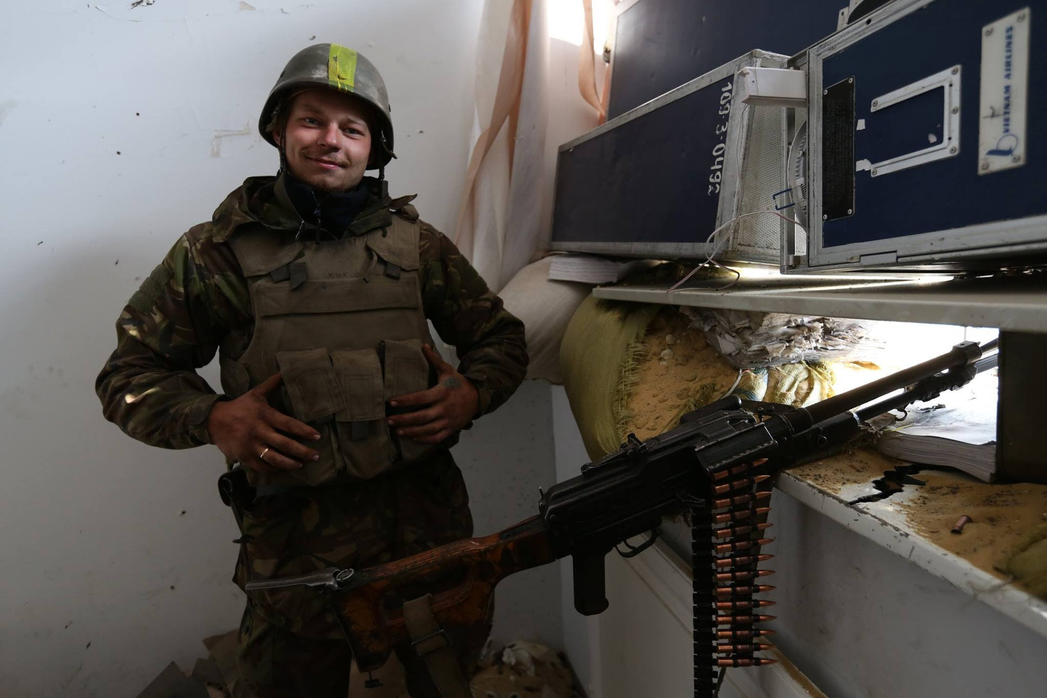 украинские киборги в донецком аэропорту
