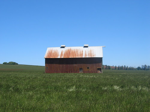 Barn on Howell Prairie Rd