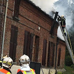 Un sapeur-pompier blessé dans un incendie de maison à Audigny