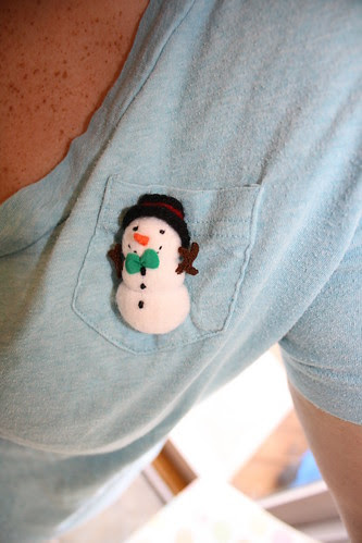 Snowman pin