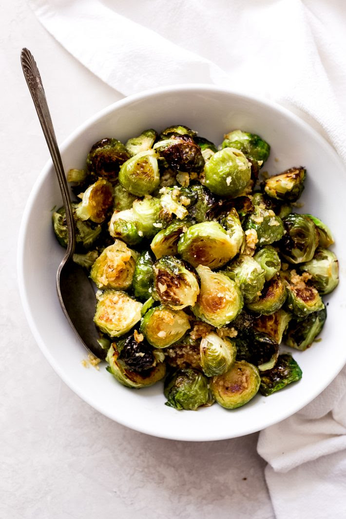 Garlic Butter Brussels Sprouts - my favorite, easy side dish that doesn't require a ton of ingredients but tastes so so good! You could make a meal out of this stuff! #roastedbrusselssprouts #brusselssprouts #sidedish #thanksgivingrecipes #vegetarian #roasted | Littlespicejar.com Garlic Butter Brussels Sprouts - my favorite, easy side dish that doesn't require a ton of ingredients but tastes so so good! You could make a meal out of this stuff! #roastedbrusselssprouts #brusselssprouts #sidedish #thanksgivingrecipes #vegetarian #roasted | Littlespicejar.com
