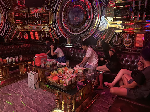 Phát hiện quán karaoke Ban Mai, xã Phù Ninh (Thủy Nguyên) hoạt động khi chưa đủ điều kiện về ANTT