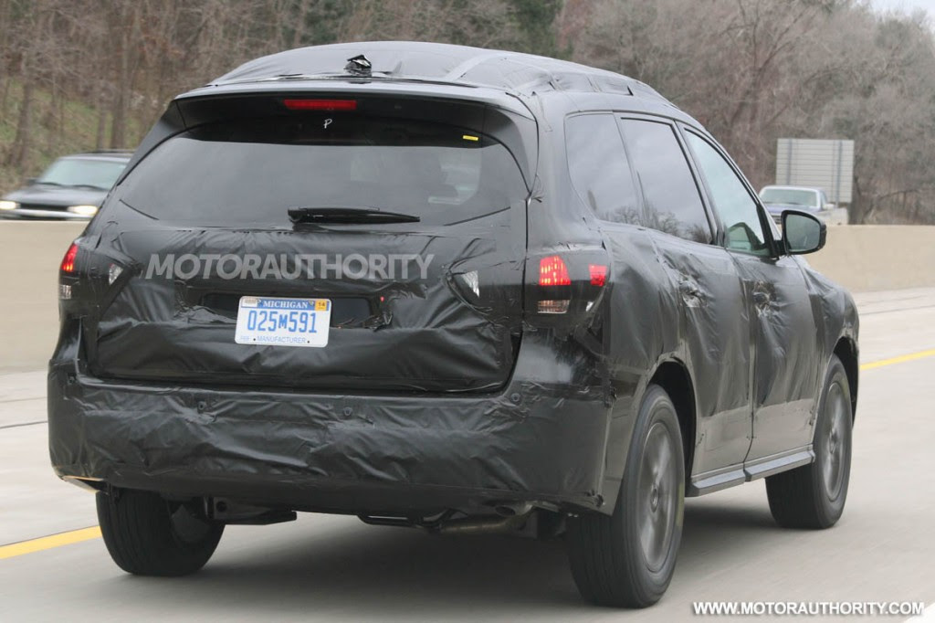 2013 Nissan Pathfinder spy shots 2013 Nissan Pathfinder spy shots