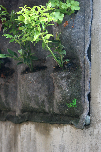 vertical garden pocket detail