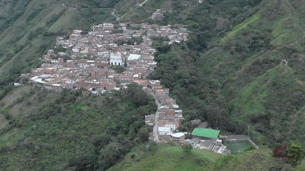 La Gobernación de Antioquia hace presencia en Buriticá, descentralizando servicios