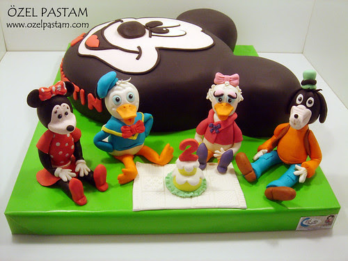M. Kerem'in Mickey Mouse Pastası / Mickey Mouse Cake