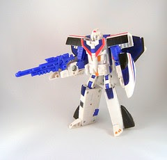 Transformers Astrotrain - modo robot (Classic)