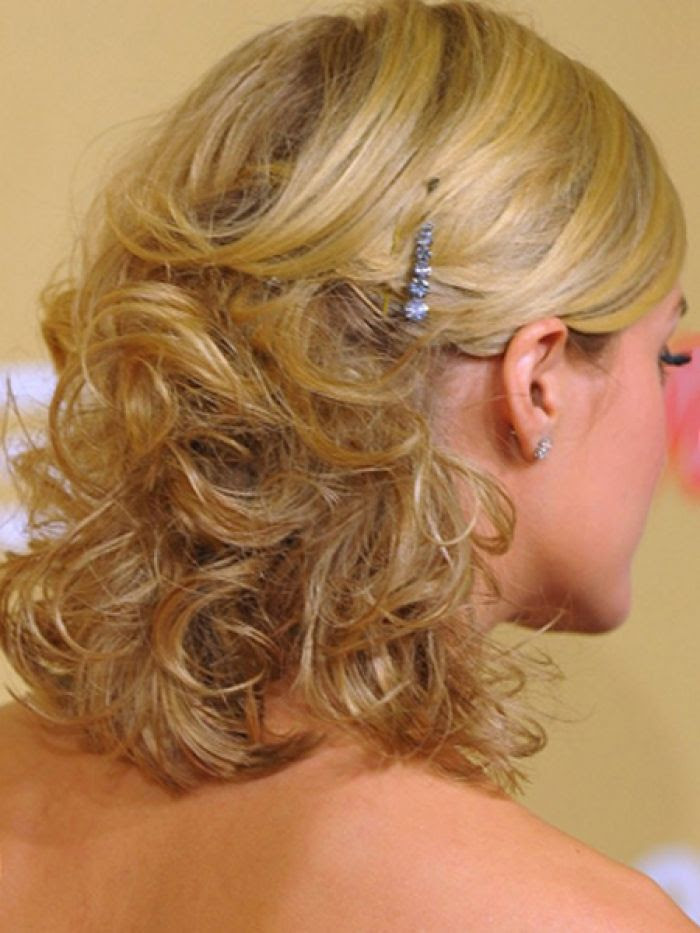 21 Inspiration Prom Hairstyles For Medium Hairs