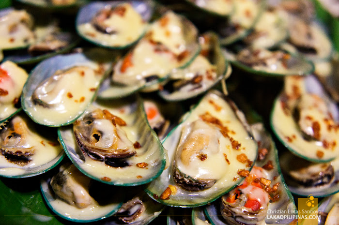 Baked Tahong at Aling Tonya's Seafood Dampa in Macapagal