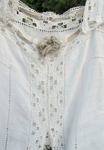 linen and lace details