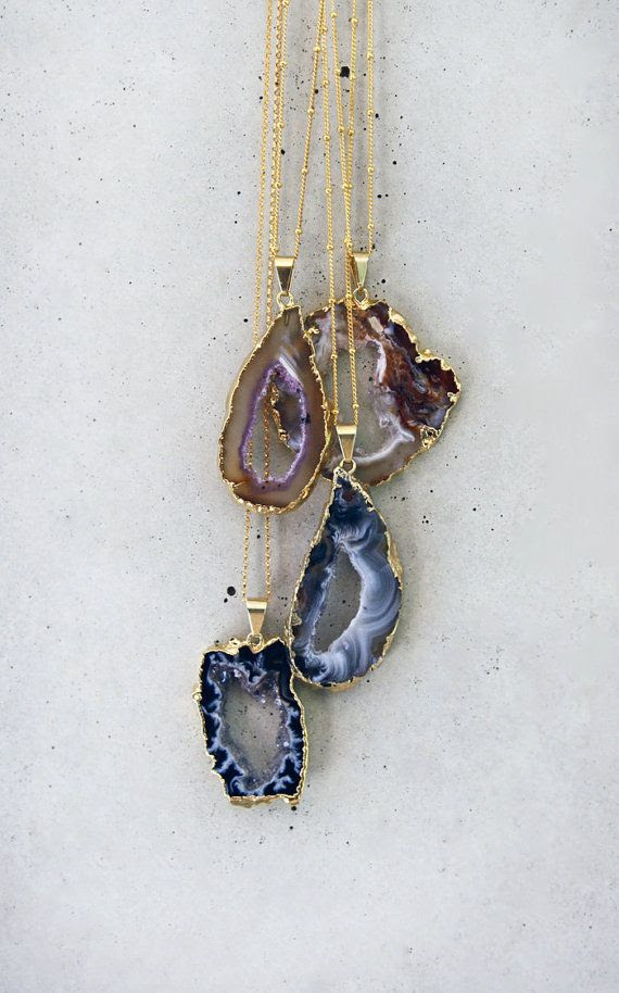 http://www.pinterest.com/pin/571957221397389613/ Sparkling Agate Geode Drusy Necklace by keijewelry on Etsy
