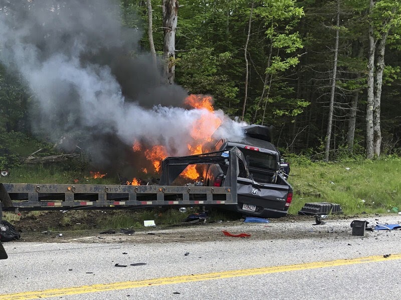 Deadly Crash Car Crash Victims Still In Seats Graphic