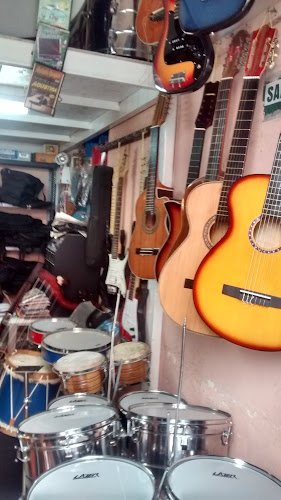 Opiniones de INSTRUMENTOS MUSICALES "Julia" en Lima - Tienda de instrumentos musicales