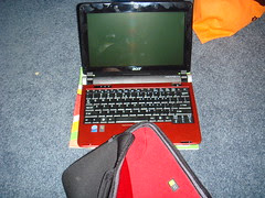 My new Acer Aspire One, the case, and lots of fingerprints 