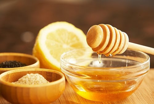 Wax lông bằng hỗn hợp đường mật ong