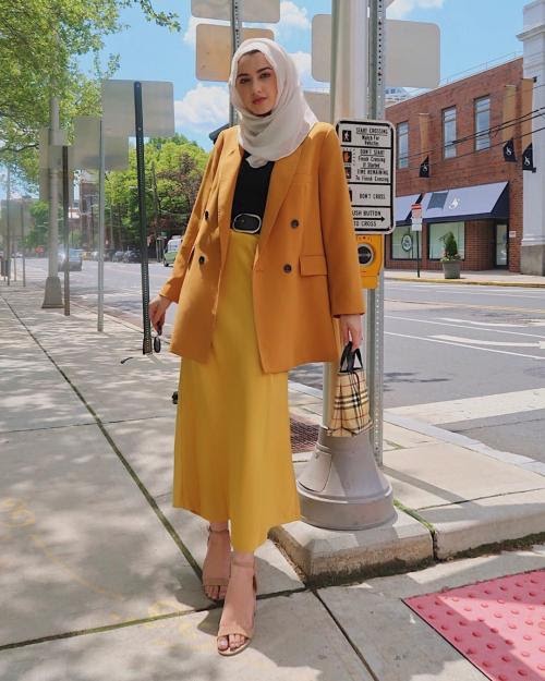 Warna Jilbab Yang Cocok Untuk Baju Kuning Mustard - Voal Motif