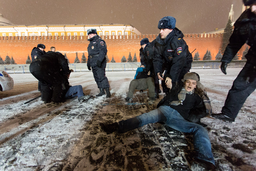 Акция гей активистов на Красной площади в момент открытия Олимпиады в Сочи