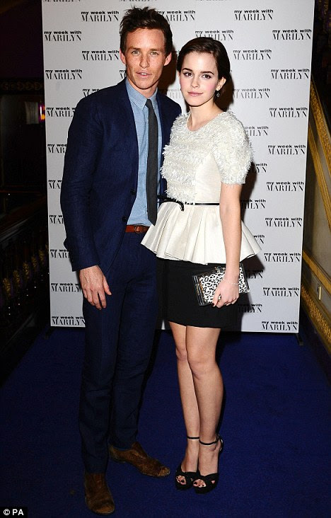 http://i.dailymail.co.uk/i/pix/2011/11/20/article-2063972-0EE07F7000000578-469_468x732.jpg