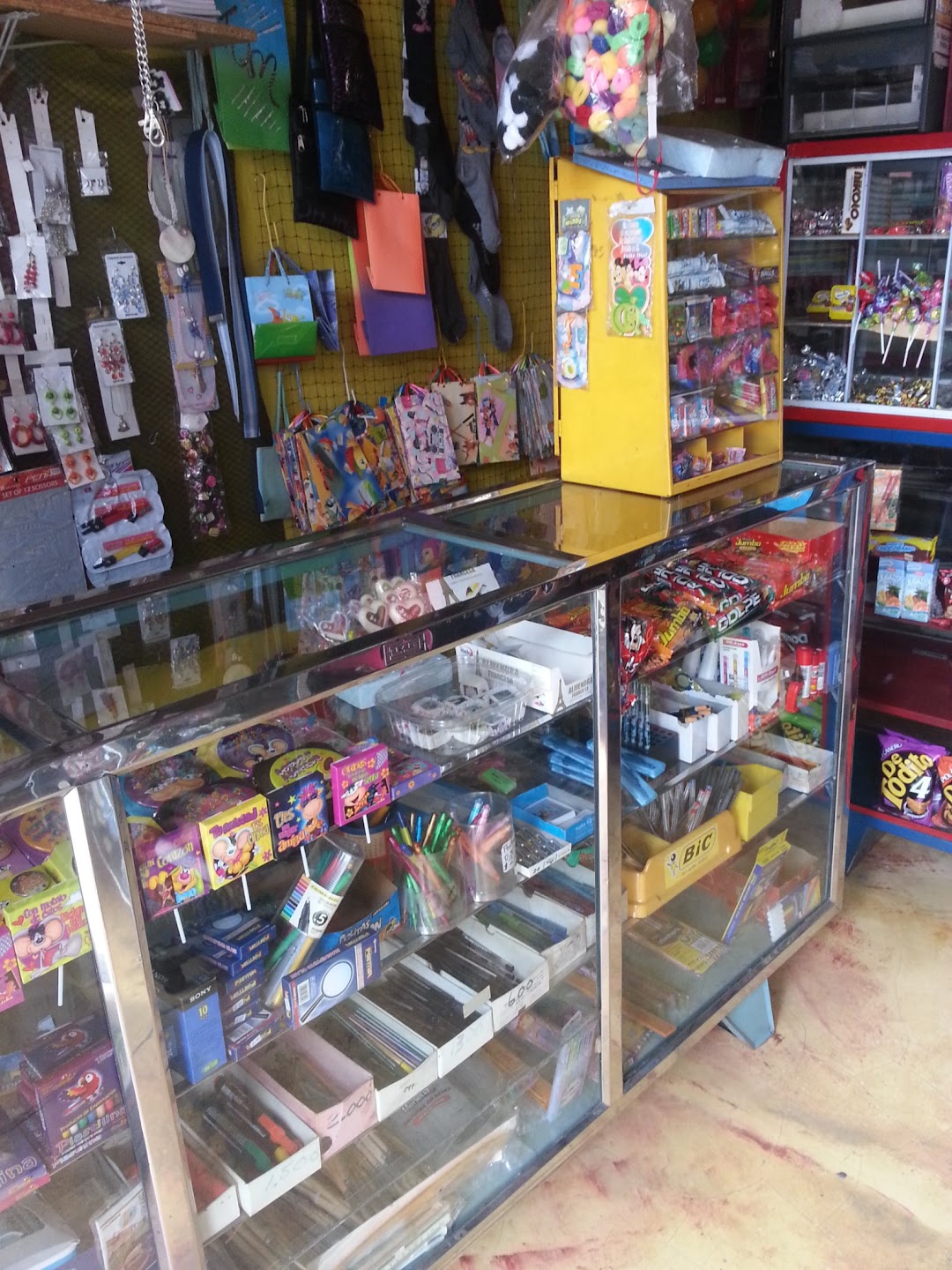 miscelanea y papelería el detallito