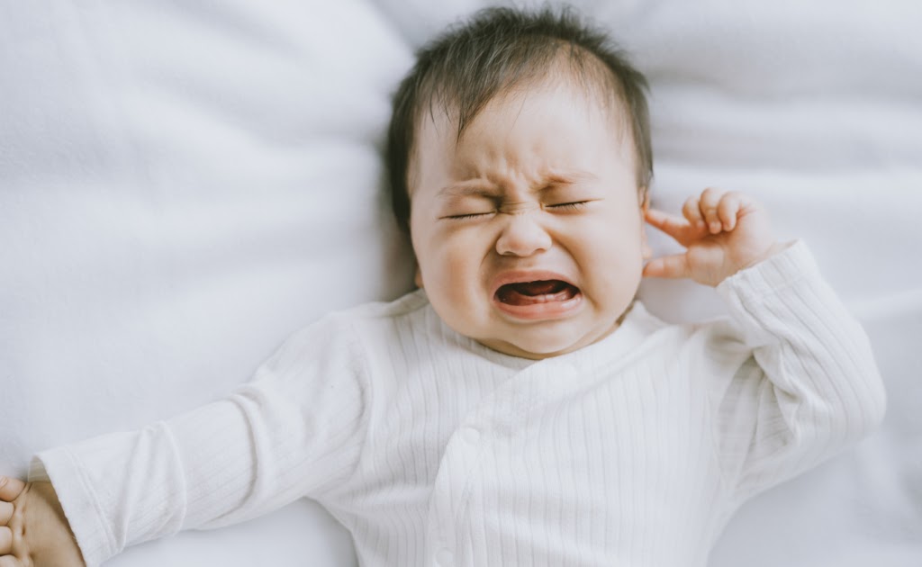 赤ちゃん 寝 ながら 泣く 1 歳 englshu