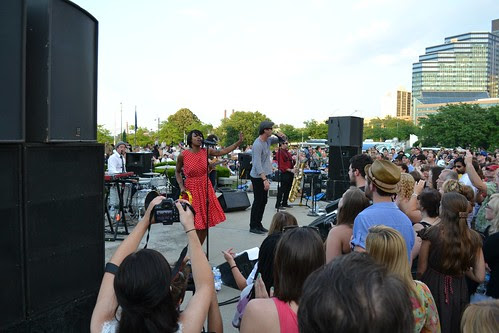 Fitz & the Tantrums (7/6/11) Fitz & the Tantrums (7/6/11)
