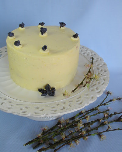 Marbled lemon-blueberry butter cake