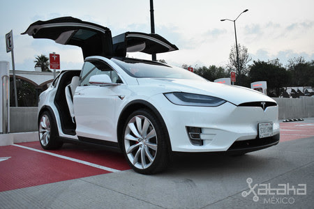 Tesla Model X El Coche Que Necesita La Cdmx Neostuff