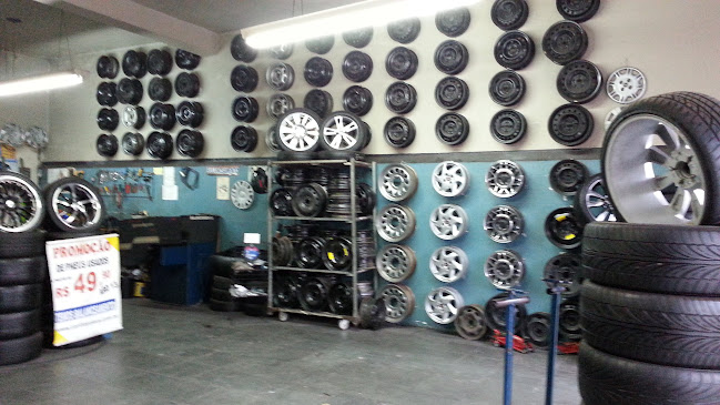 Carillo Pneus Auto Center Ltda - Oficina mecânica