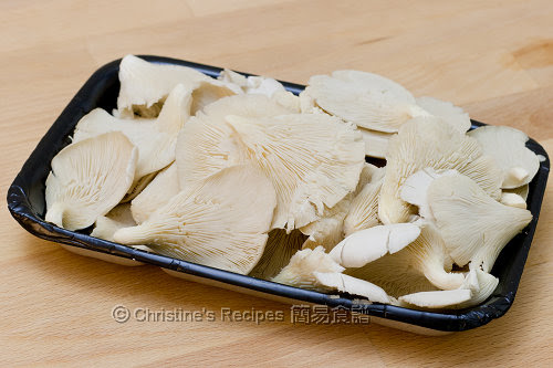 蠔菇 Oyster Mushrooms 蠔菇 Oyster Mushrooms