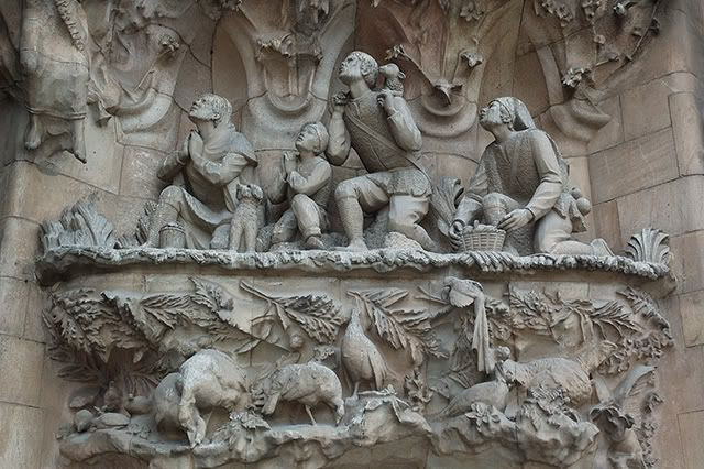 Nativity Portal at Sagrada Familia: Equilibrium and Chaos [enlarge]