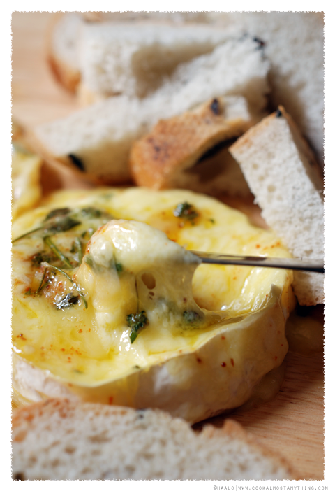 baked camembert© by Haalo