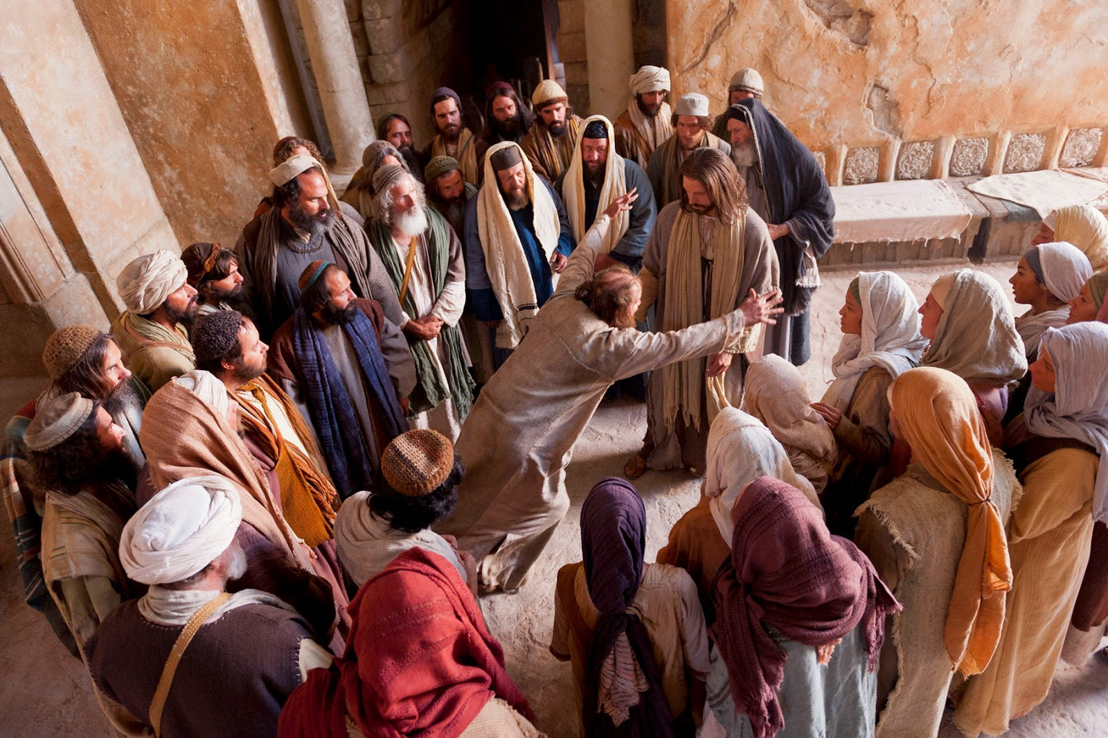 Evangelho do Dia: Jesus e o possesso na sinagoga (Lc 4, 31-37) – Oratório  São Luiz
