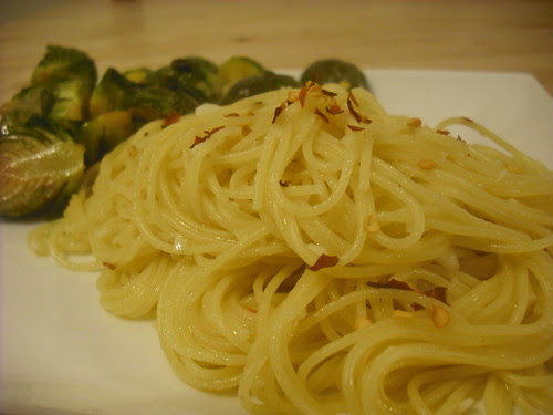 Angel Hair Pasta with Olive Oil and Garlic