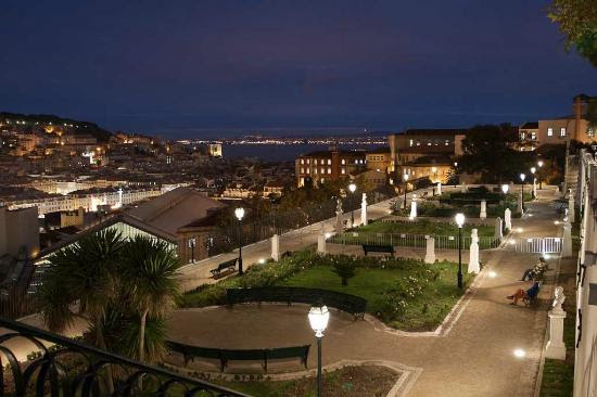 Zdjęcia Miradouro Sao Pedro de Alcantara, Lizbona