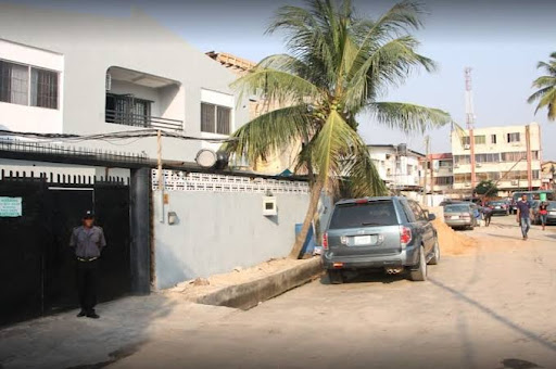 OZIN GUEST HOUSE, 4, oluwole omole street, off Toyin St, Opebi, Ikeja, Nigeria, Apartment Complex, state Lagos