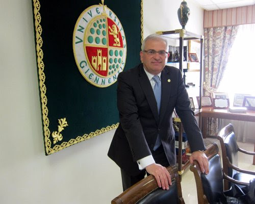 El rector de la Universidad de Jaén (UJA),  Manuel Parras Rosa.