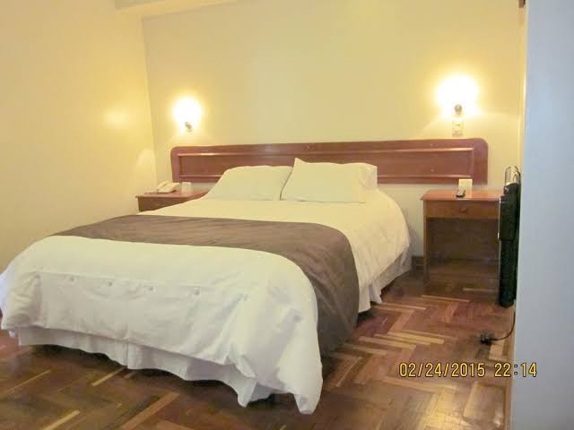 Comentarios y opiniones de Emperador Plaza Hotel