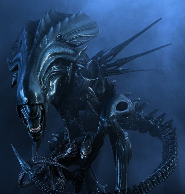 red xenomorph queen