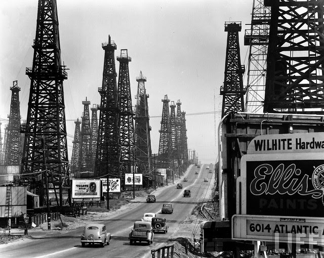 Feininger, Andreas (1906-1999) - 1948 Oil Field Near Long Beach, California