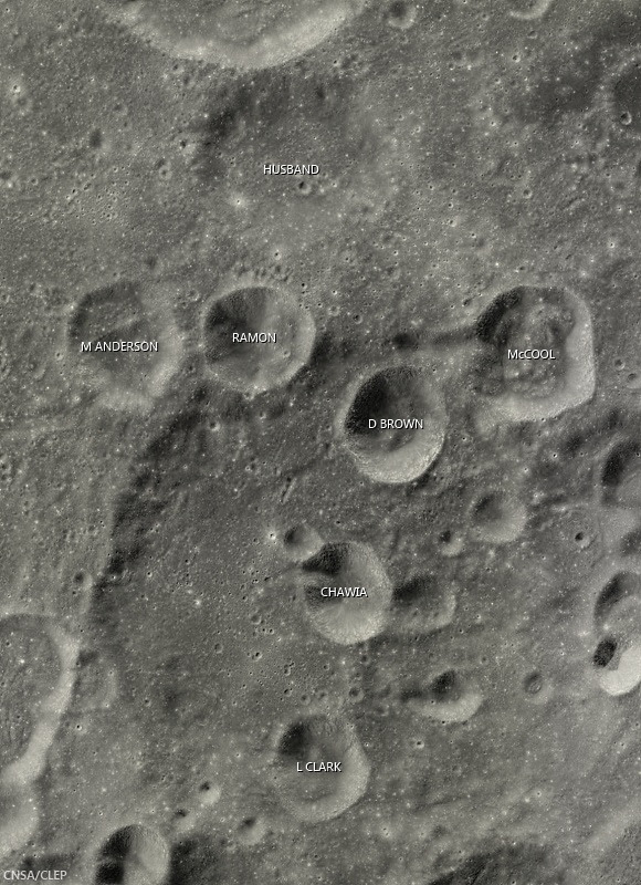 Columbia crater group, Apollo basin (Chang'e-2)