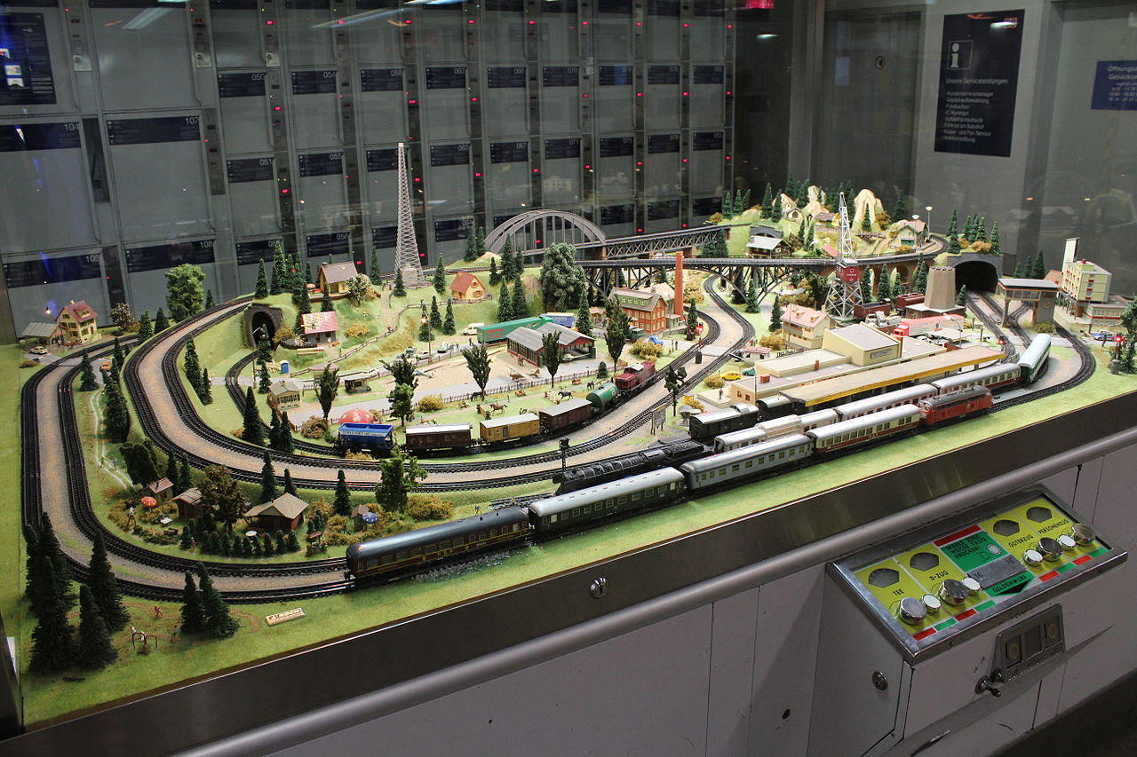 model-trains-layouts-world-s-largest-model-train-layout
