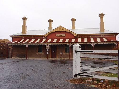 Milthorpe Railway Station