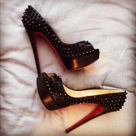 Girl Shoes Collections: Red Bottoms fashion girl red shoes pretty girls ...