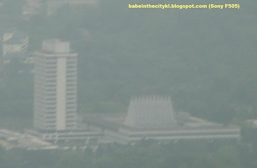 fm kl tower 10 - 10x zoom parlimen