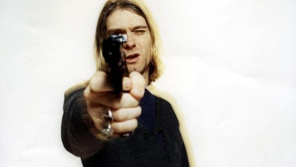 10 Famosos que tiraram suas vidas 10 Famosos que tiraram suas vidas