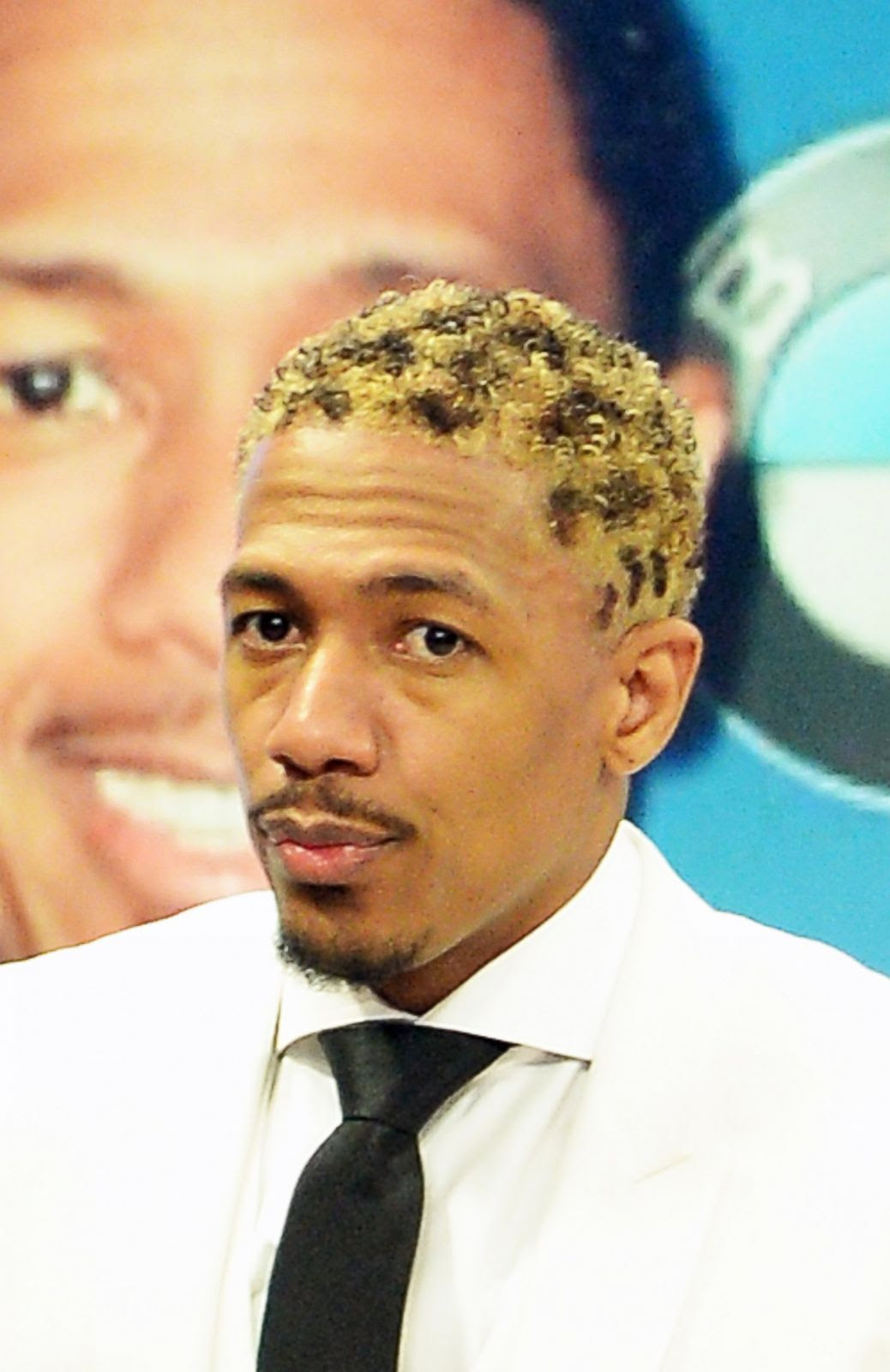 Nick Cannon Hairstyles Nick Cannon shows off new leopard print